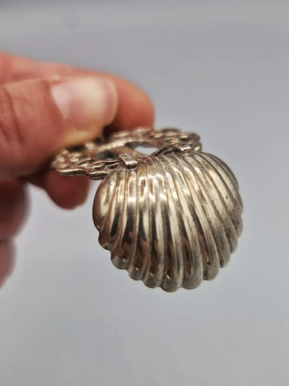 Cuillère coquille en argent 800 religieuse Italie Padoue années 1950