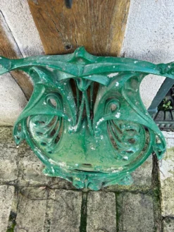 Écusson du métro parisien Hector Guimard