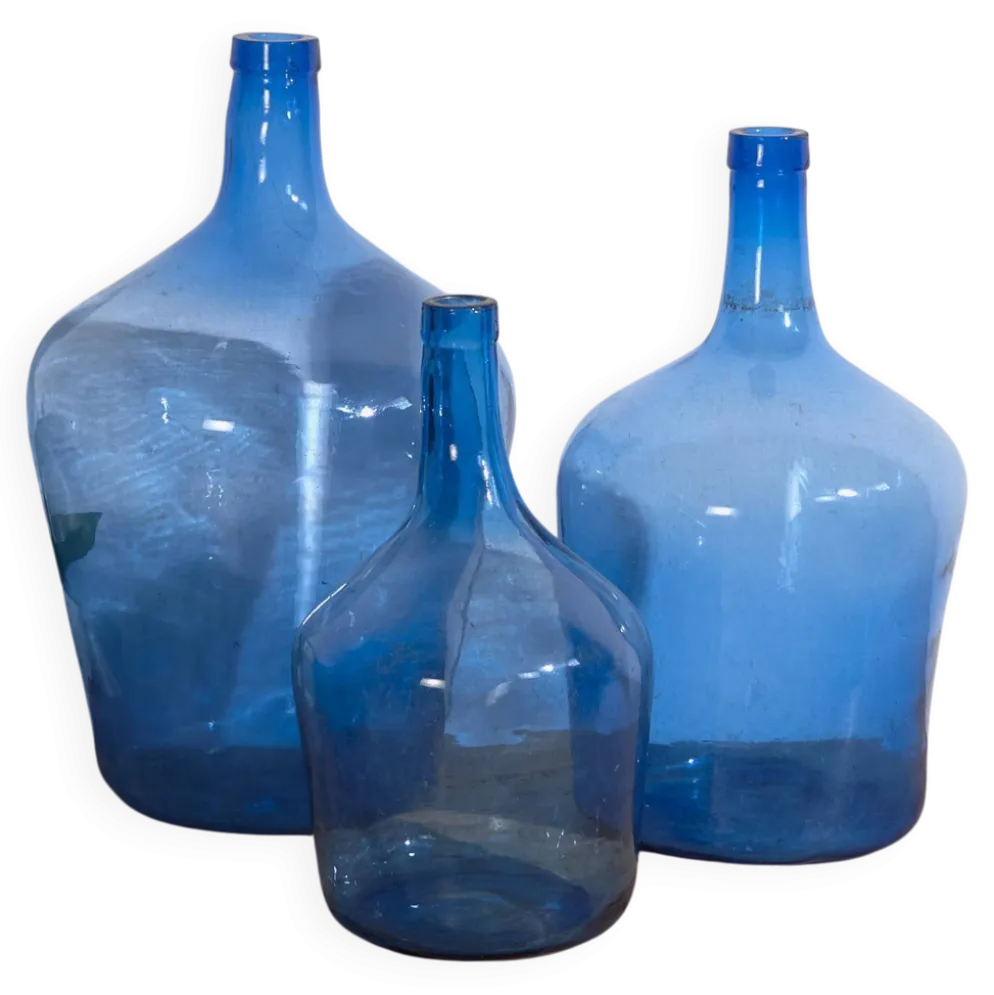 3 dame-Jeanne en verre bleu, vers 1920