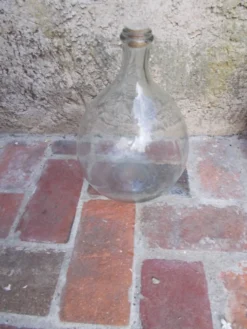 Dame jeanne en verre transparent