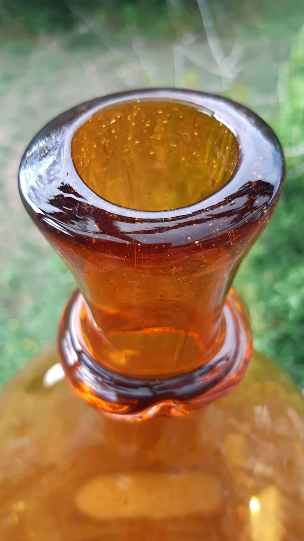 Dame Jeanne ou bonbonne verre soufflé ambré