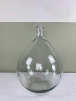 Dame Jeanne transparente