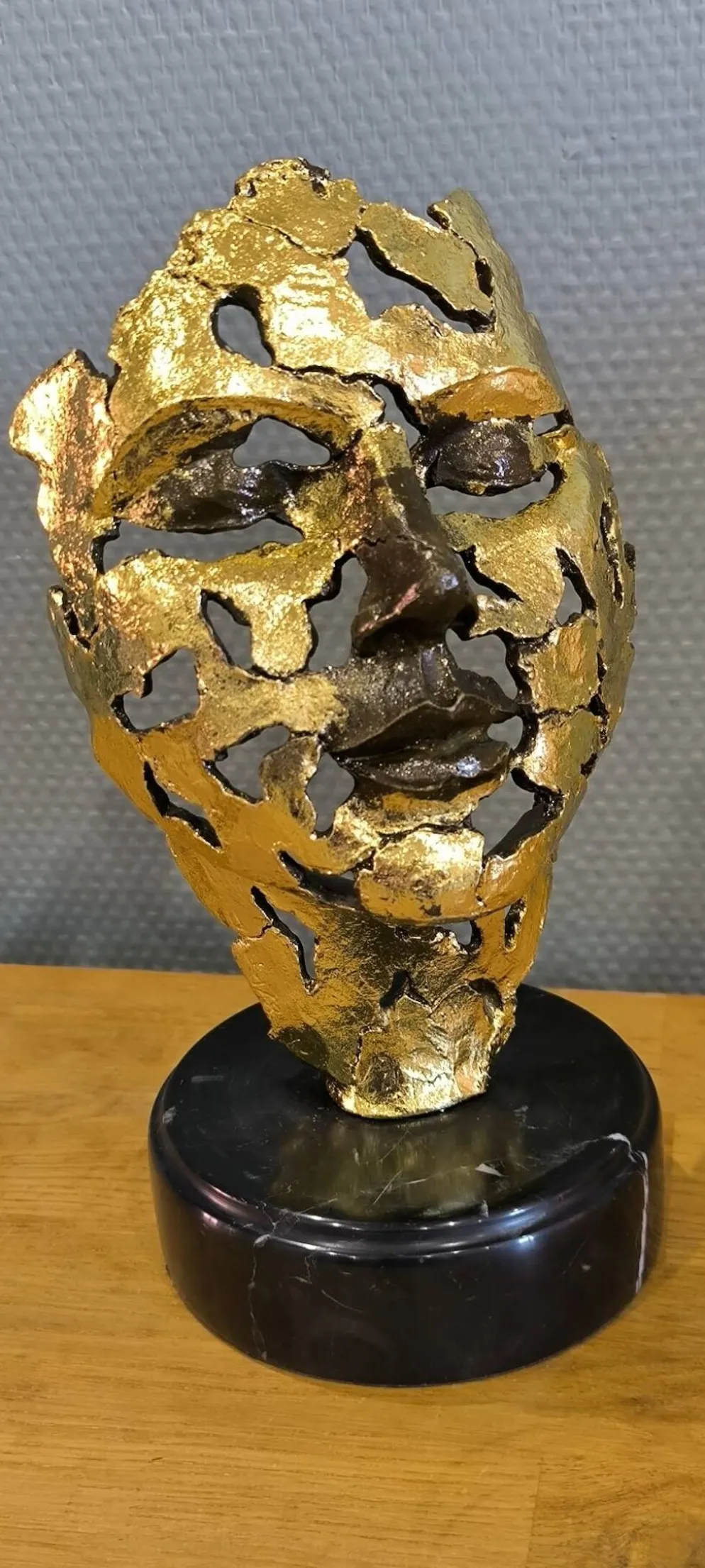 D’après Salvador Dalí – L’Épreuve du Temps – Bronze à la feuille d’or