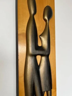 Décoration murale en bois de design mid-century / amoureux, années 1960, Tchécoslovaquie