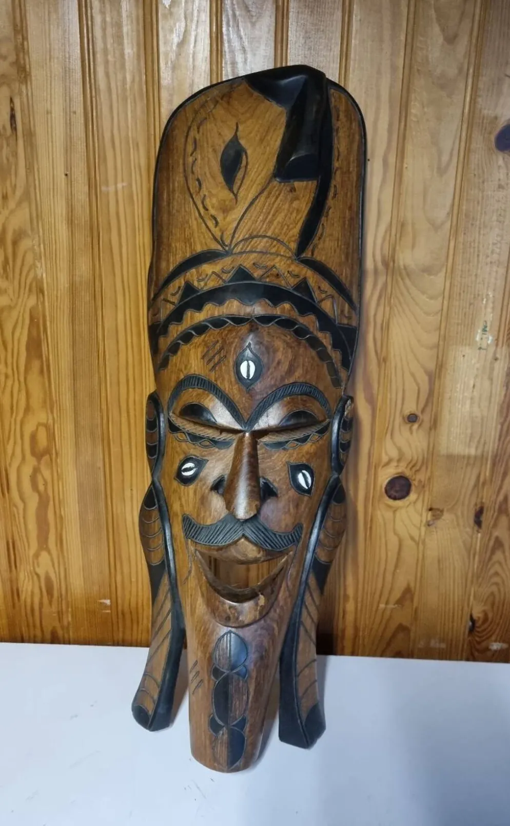 Décoration murale ou à poser grand masque africain en bois sculptés