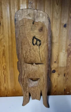 Décoration murale ou à poser grand masque africain en bois sculptés