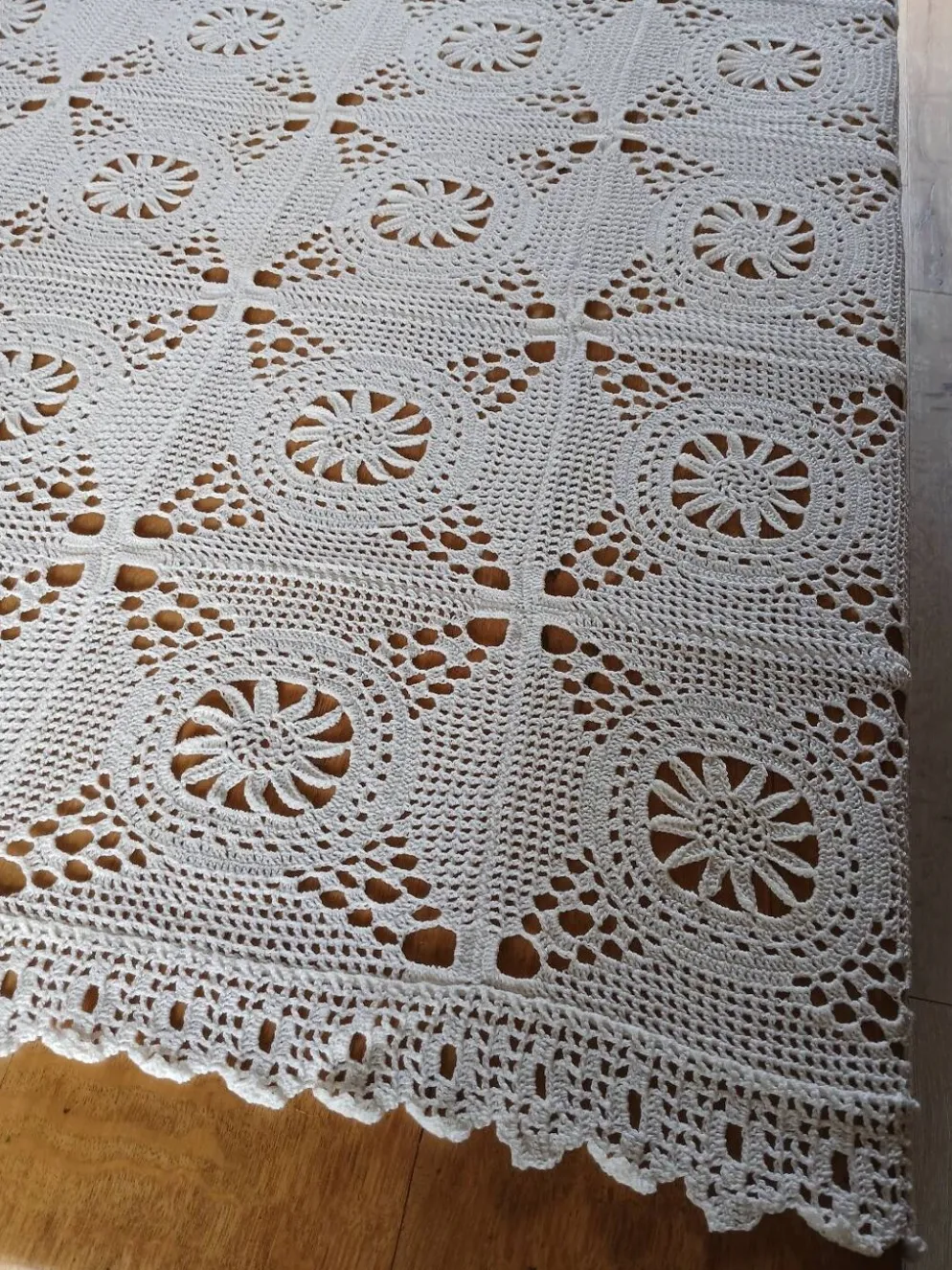 Dessus de lit ancien en crochet fait main