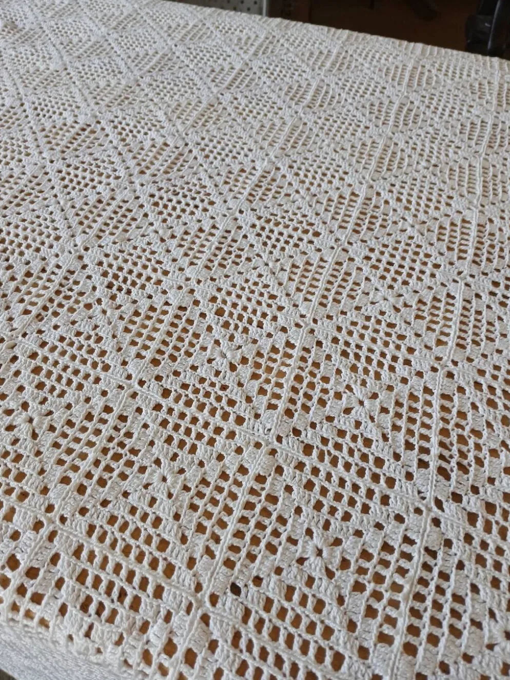 Dessus de lit ancien en crochet fait main