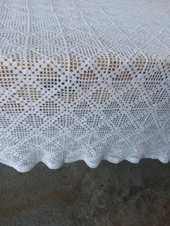 Dessus de lit ancien en crochet fait main
