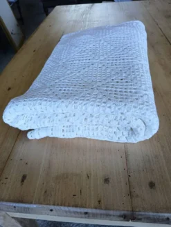 Dessus de lit ancien en crochet fait main