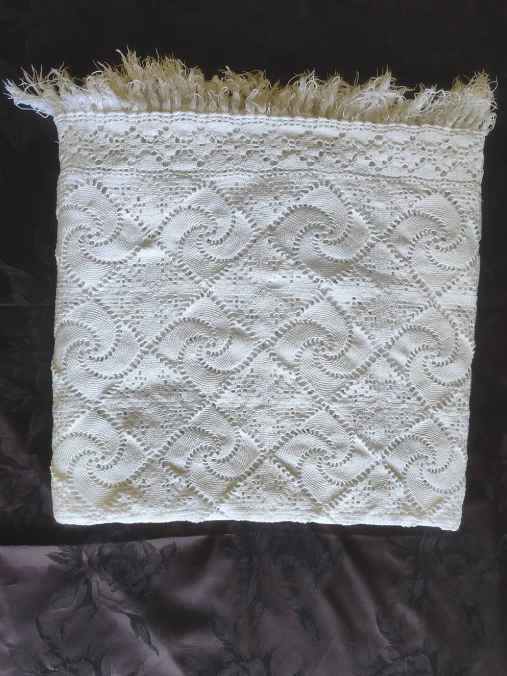 Dessus de lit en coton blanc , Ancien jeté de lit en crochet