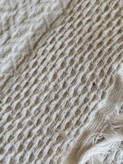 Dessus de lit en coton blanc , Ancien jeté de lit coton tissé