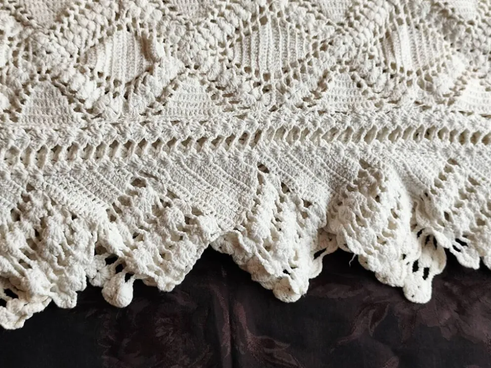 Dessus de lit en coton blanc - jeté de canapé aux motifs géométriques