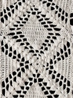 Dessus de lit en coton blanc - jeté de canapé aux motifs géométriques