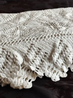 Dessus de lit en coton blanc - jeté de canapé aux motifs géométriques