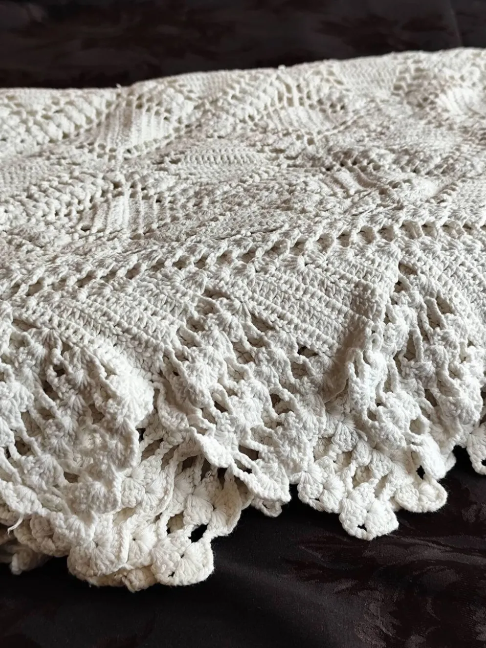 Dessus de lit en coton blanc - jeté de canapé aux motifs géométriques
