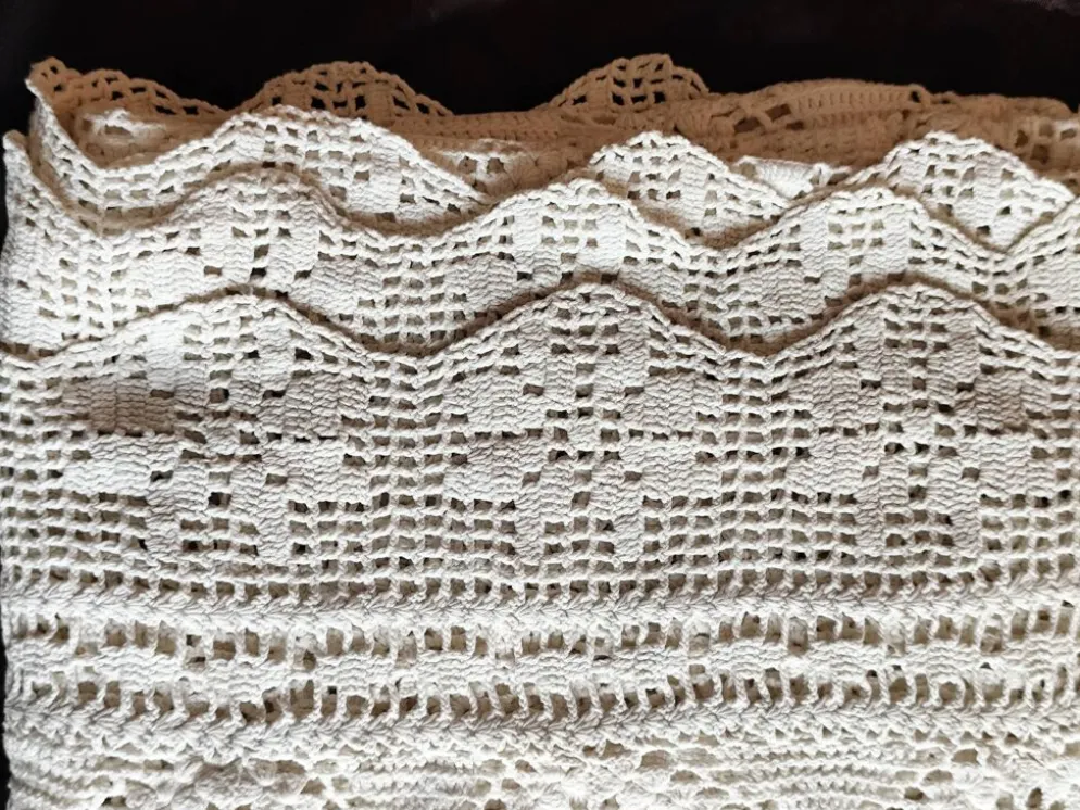 Dessus de lit en coton blanc - jeté de canapé aux motifs géométriques
