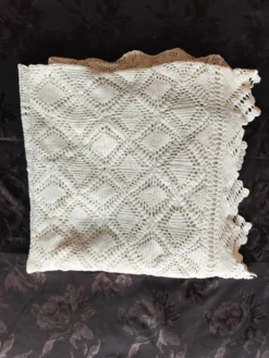 Dessus de lit en coton blanc - jeté de canapé aux motifs géométriques