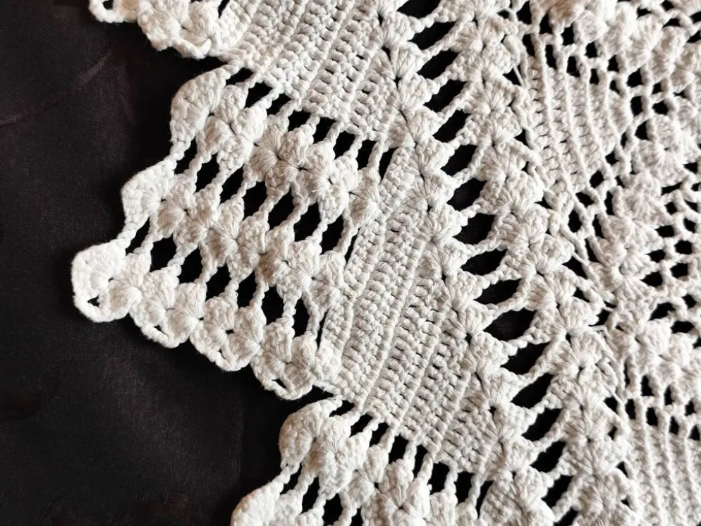 Dessus de lit en coton blanc - jeté de canapé aux motifs géométriques