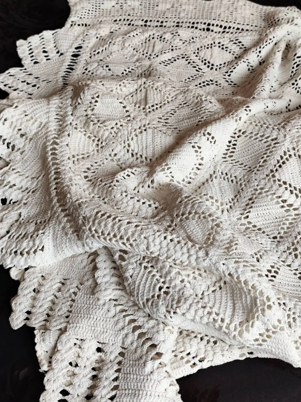 Dessus de lit en coton blanc - jeté de canapé aux motifs géométriques