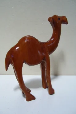 Deux animaux en bois