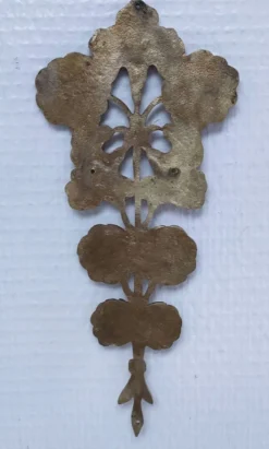 Deux ornements bronze mobilier décor floral début XXème
