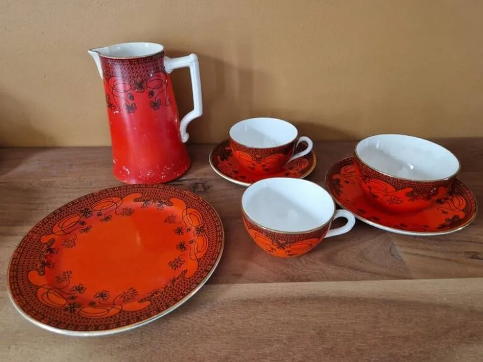 Digoin et Sarreguemines - Service de tasses en faience modèle Art Nouveau