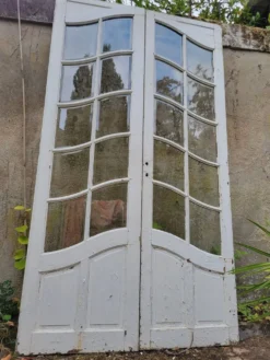 Double portes Art Nouveau à petits carreaux