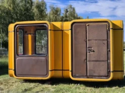 Double Yugo kiosque K67 par Saša Müchtig pour Imgrad, 1988
