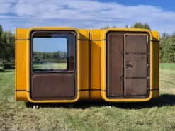 Double Yugo kiosque K67 par Saša Müchtig pour Imgrad, 1988