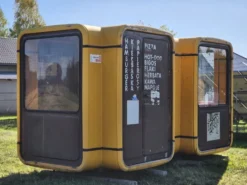 Double Yugo kiosque K67 par Saša Müchtig pour Imgrad, 1988