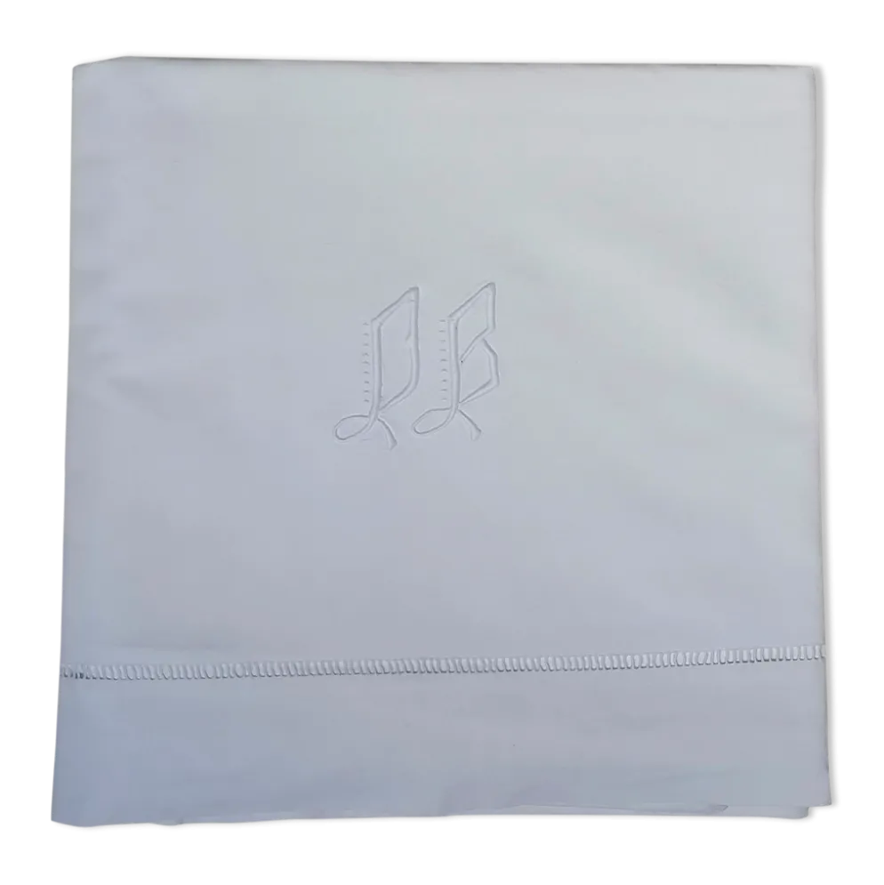 Drapé ancien brodé monogramme initiales D B