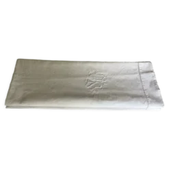 Drap brodé main metis
