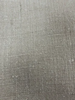 Drap en lin brodé avec monogramme MR