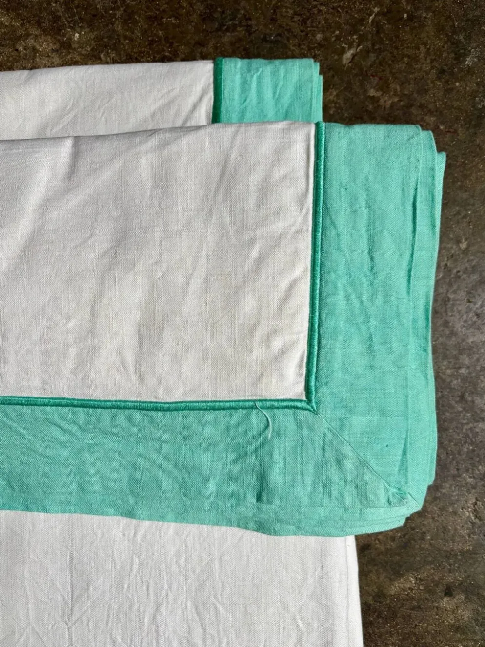 Drap et taies d'oreiller Descamps en coton vert et blanc ☐ 240 x 340 cm