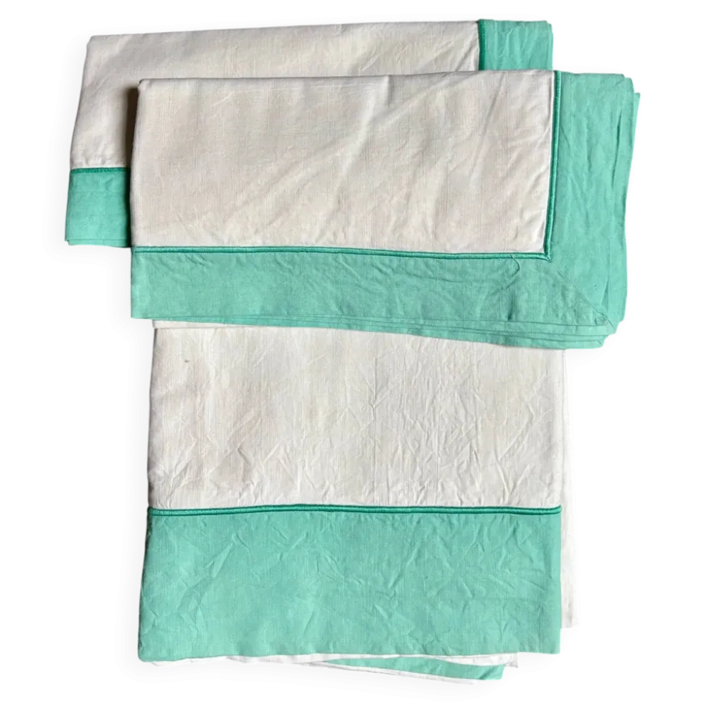 Drap et taies d'oreiller Descamps en coton vert et blanc ☐ 240 x 340 cm