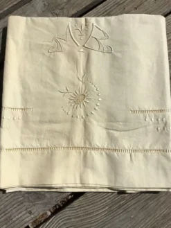 Drap 2 places neuf MB tournesols pastilles métis beige
