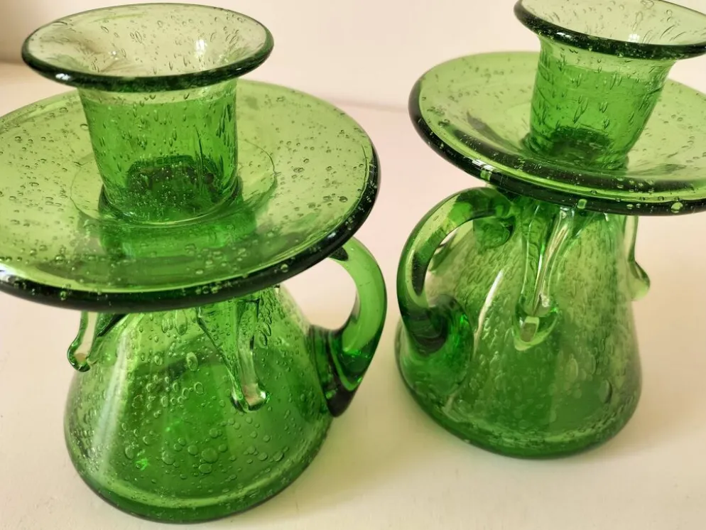 Duo de bougeoirs en verre bullé vert – Verrerie de Biot