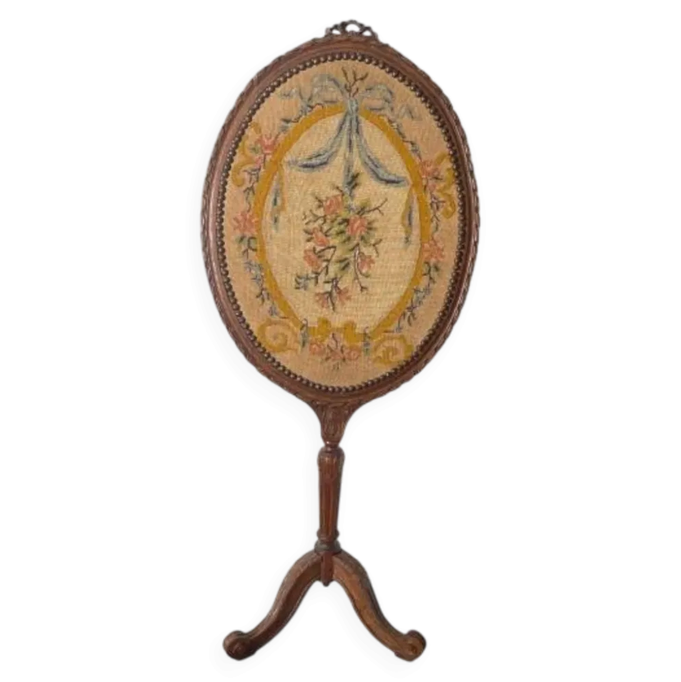 Ecran de cheminée en bois et tissu brodé