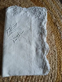 Ensemble ancien drap plat et 2 taies d'oreiller
