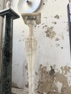 Ensemble 4 colonnes ou socles en marbre