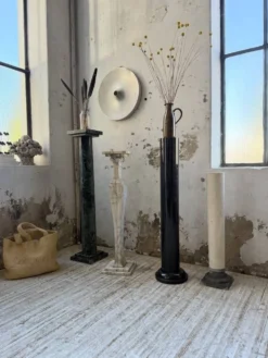 Ensemble 4 colonnes ou socles en marbre