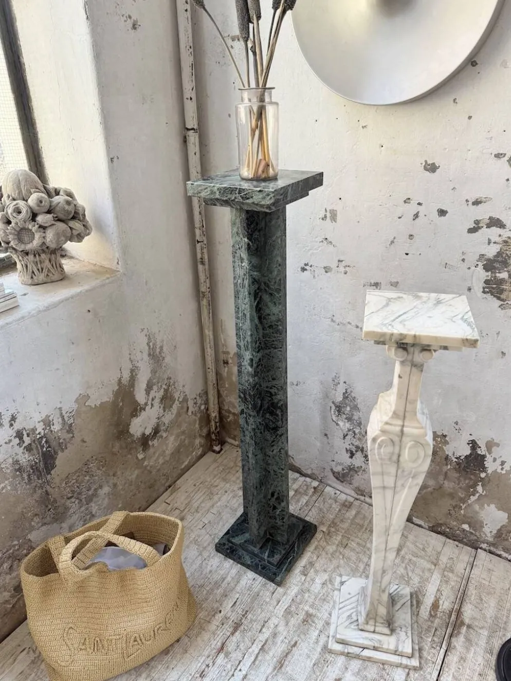Ensemble 4 colonnes ou socles en marbre