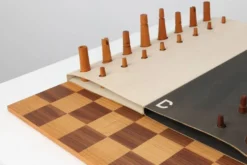 Ensemble d'échecs De Coene avec boîte d'origine attribué à Christophe Gevers, Belgique
