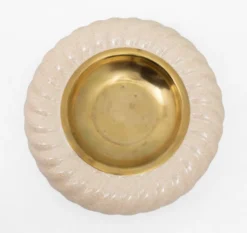 Ensemble de briquet et cendrier en céramique et laiton par Tommaso Barbi, Italie, années 1960.