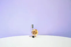 Ensemble de 2 candélabres en laiton avec tube étroit.