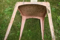 Ensemble de 3 chaises de bistrot / de jardin inspirées par le style art nouveau Tolix.