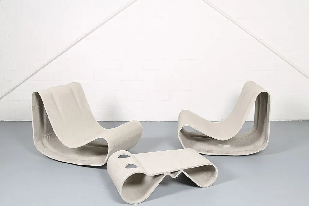 Ensemble de 2 chaises Loop et 1 table Loop Swisspearl/Eternit Willy Guhl