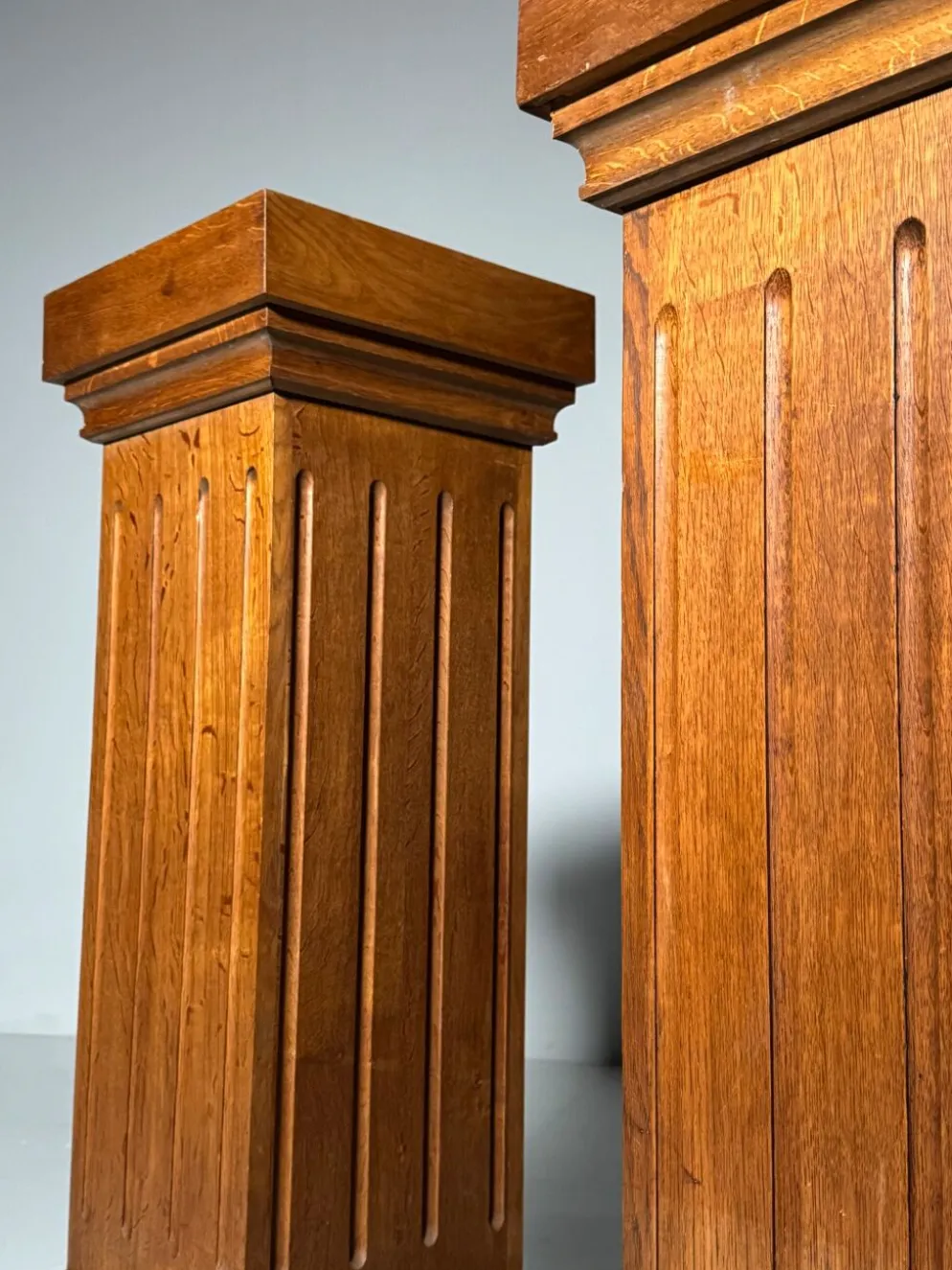 Ensemble de 2 colonnes en chêne massif