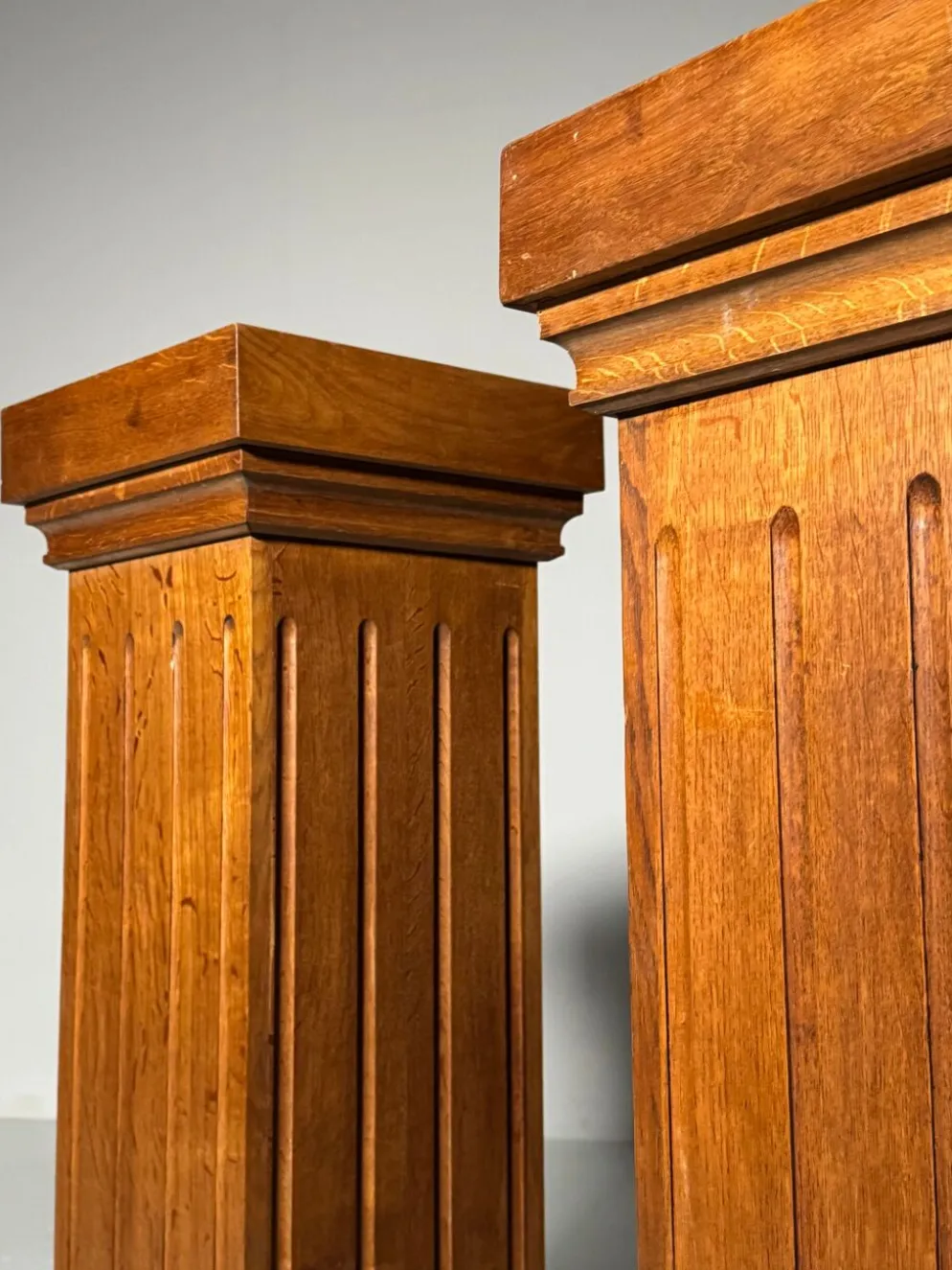Ensemble de 2 colonnes en chêne massif
